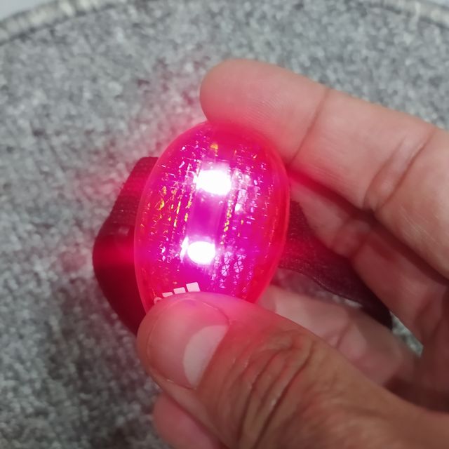 brazalete luminoso adidas