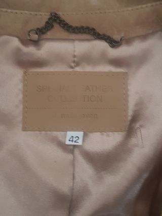 Chaqueta piel Fórmula Joven .El Corte Inglés de segunda mano por 10 EUR en  Badajoz en WALLAPOP