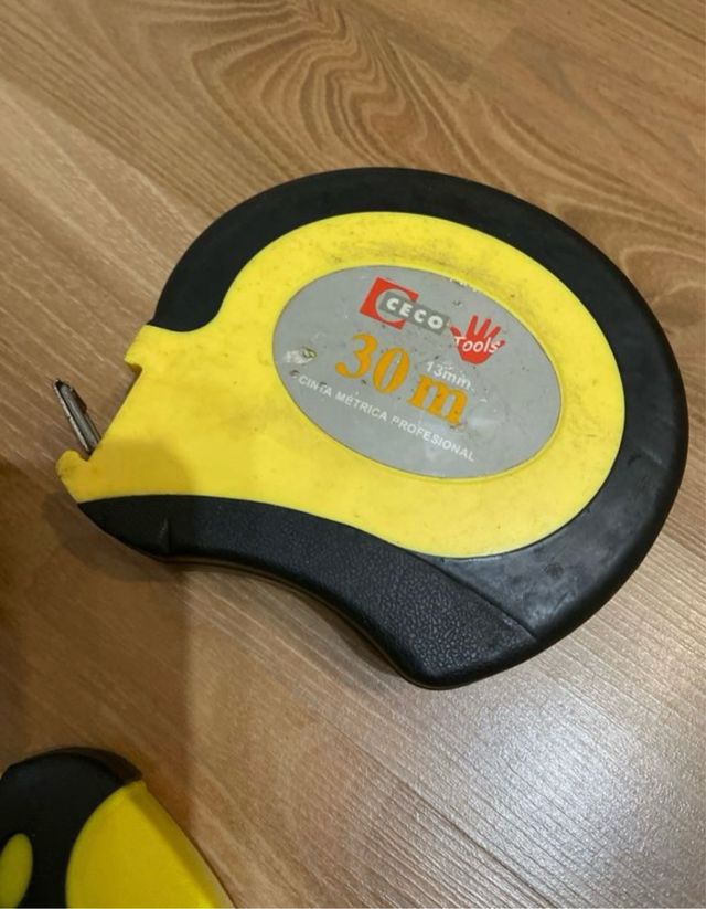 4 Cintas métrica de 30 metros