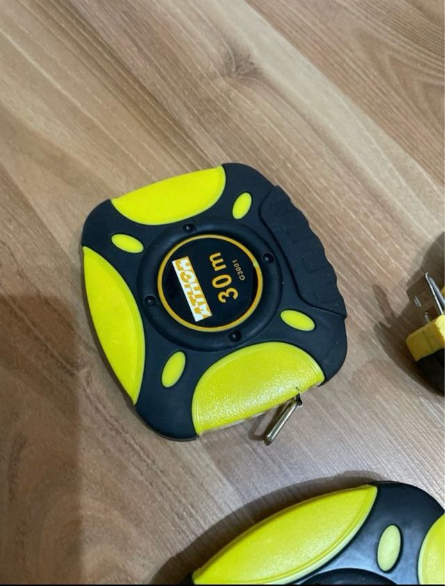 4 Cintas métrica de 30 metros