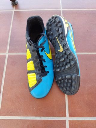 Zapatillas Nike T90 talla 45.5 de segunda mano por 9 EUR en Armilla en  WALLAPOP