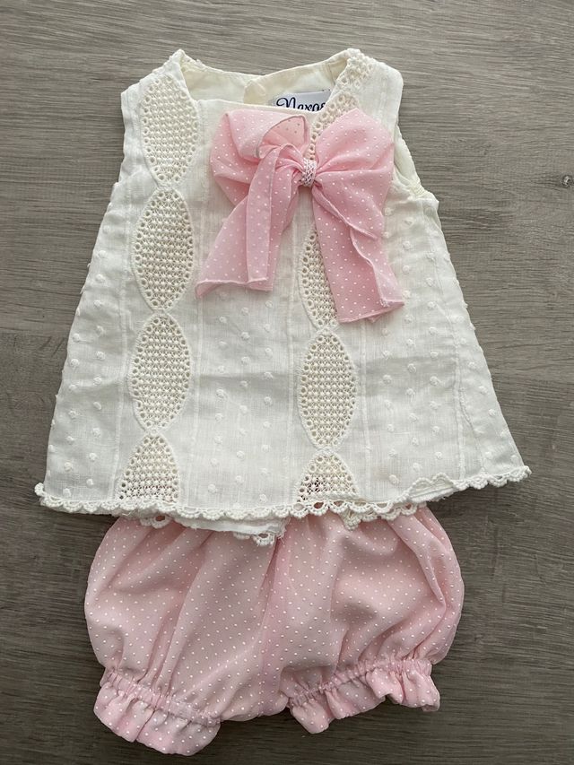 Conjunto bebé marca Naxos T. 3 meses
