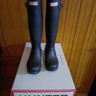 Botas hunter 37 de segunda mano por 70 EUR en Oviedo en WALLAPOP