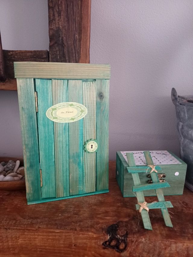 puerta 🚪 ratón 🐁 Pérez y cajita