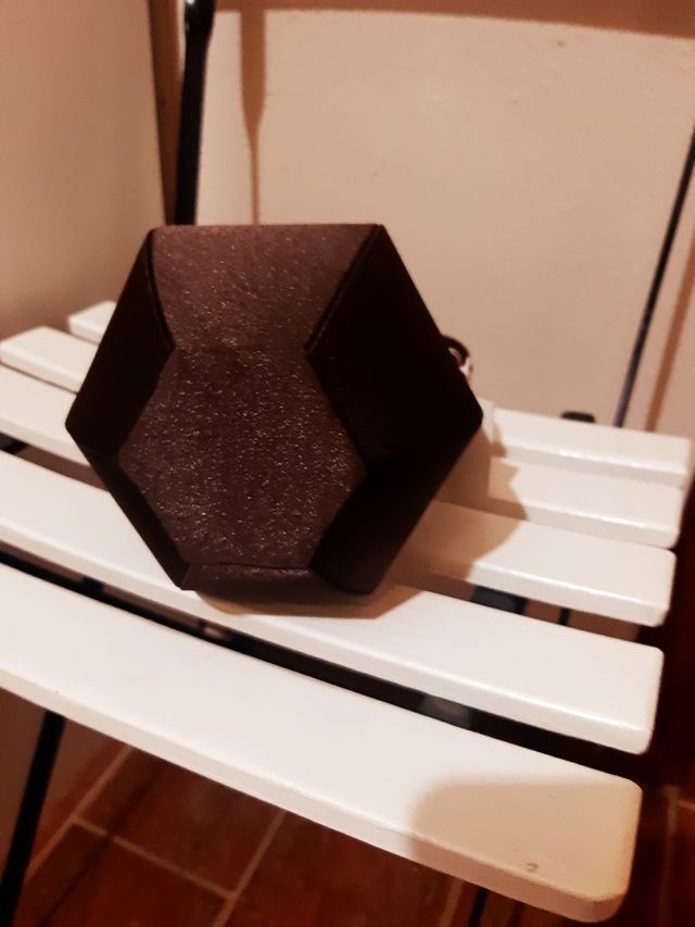 Bolso Marron Tapadera Forma de Rosa