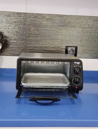 Horno pequeño de segunda mano por 15 EUR en Madrid en WALLAPOP