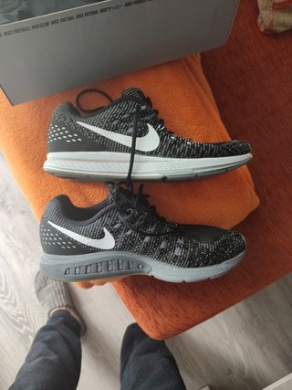Vendo zapatillas Nike zoom.43 de segunda mano por 30 EUR en Parla en  WALLAPOP