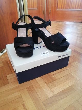 Sandalias zapato negro marypaz de segunda mano por 18 EUR en Zaragoza en  WALLAPOP