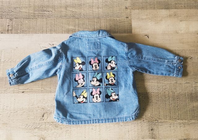 Chaqueta vaquera mini de ZARA 