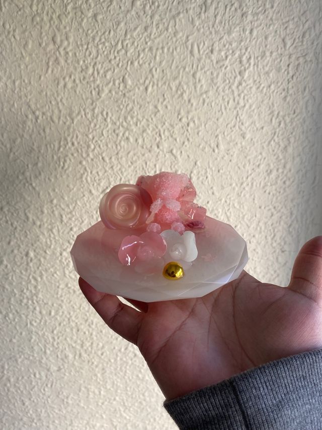 Soporte de móvil hecho de resina