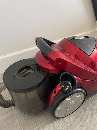Aspiradora Polti AS 519 Fly de segunda mano por 24 EUR en Dos Hermanas en  WALLAPOP