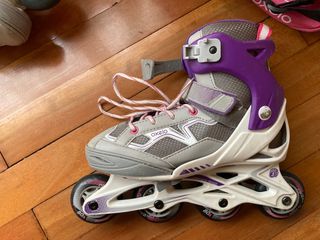 Patines OXELO +Mochila de segunda mano por 10 EUR en Bilbao en WALLAPOP