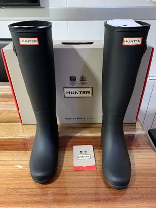 Botas Hunter Refined color negro talla 35\\/36 de segunda mano por 80 EUR en  Carranque en WALLAPOP