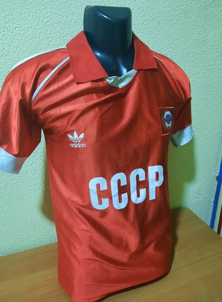 Camiseta retro Unión Soviética Adidas -URSS - CCCP de segunda mano por 15  EUR en Jerez de la Frontera en WALLAPOP