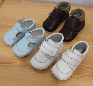 Zapatillas Bebe Talla 18 de segunda mano por 10 EUR en Haro en WALLAPOP