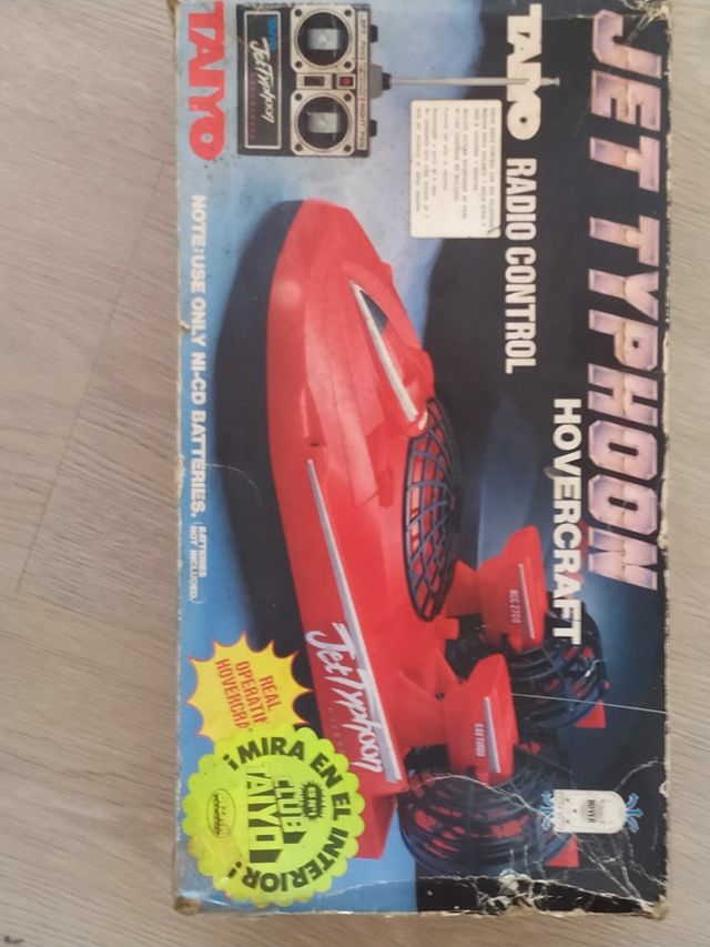 Lancha teledirigida jet typhoon hovercraft
