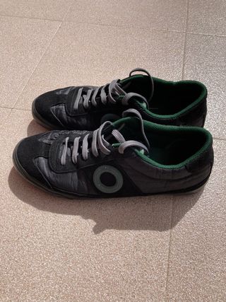 Zapatillas ARO de segunda mano por 40 EUR en Igualada en WALLAPOP