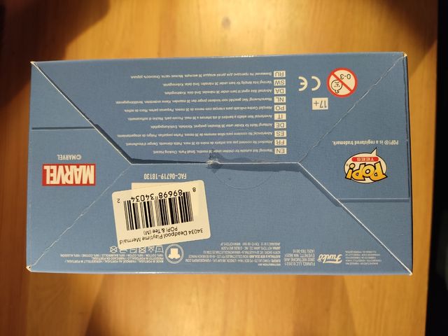 Funko pop 321 + Camiseta Talla M Marvel Deadpool