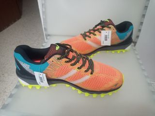 Zapatillas JOMA OLIMPO II - T41 de segunda mano por 65 EUR en Dos Hermanas  en WALLAPOP