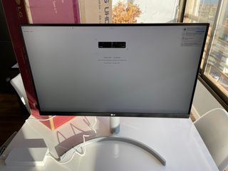 Monitor con garantía 4K 27\