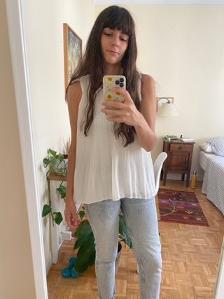 Blusa blanca plisada Zara de segunda mano por 9,99 EUR en Madrid en WALLAPOP