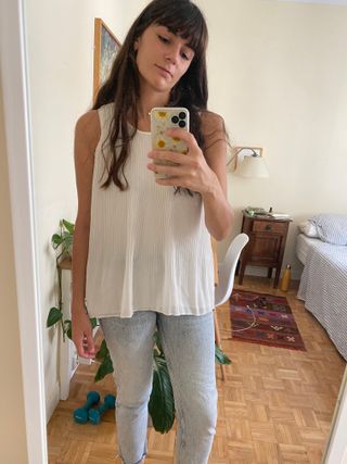 Blusa blanca plisada Zara de segunda mano por 9,99 EUR en Madrid en WALLAPOP