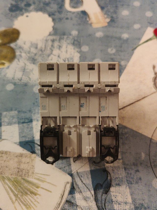 Magnetotérmico Trifáfico 40 amperios