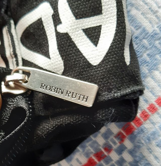 bolso robin ruth  ,buen estado
