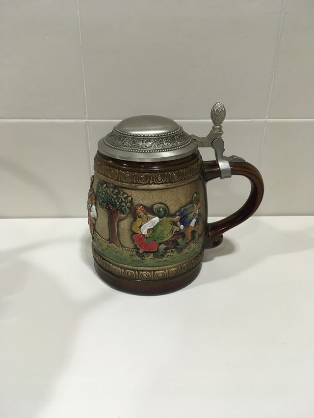 Jarra alemana auténtica.
