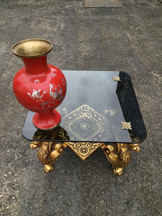 2 MESAS BAJAS CRISTAL CON DRAGONES ESTILO ORIENTAL