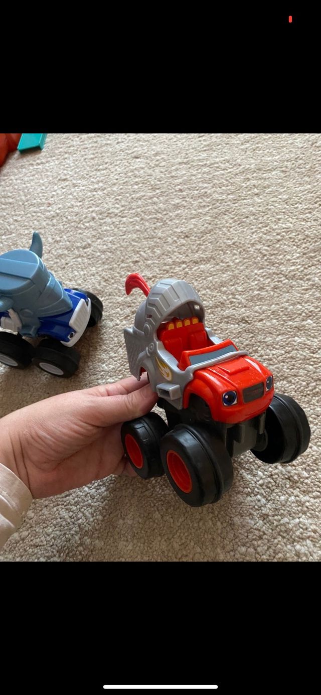 Juguetes de Blaze and the monster machines