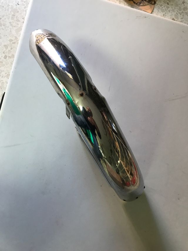 Guardabarros cromado derbi