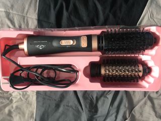 Secador-Rizador de pelo Paris Hilton de segunda mano por 23 EUR en Valencia  en WALLAPOP