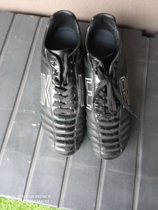 Deportivas bikkembergs negras 42 de segunda mano por 22 EUR en Tres Cantos  en WALLAPOP
