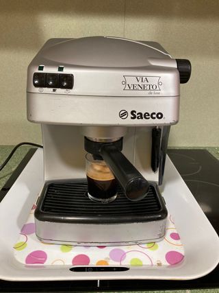 Cafetera Saeco vía Veneto de luxe (plata) de segunda mano por 45 EUR en  Valencia en WALLAPOP