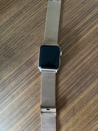 Apple Watch Series 3 con accesorios de segunda mano por 120 EUR en  Barcelona en WALLAPOP