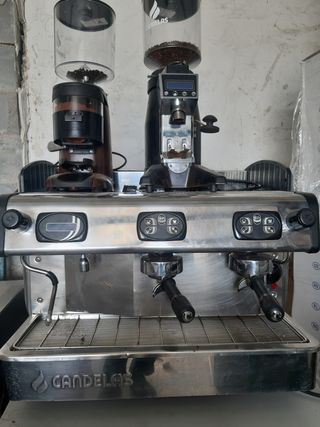 Cafetera Bar de segunda mano por 350 EUR en Madrid en WALLAPOP