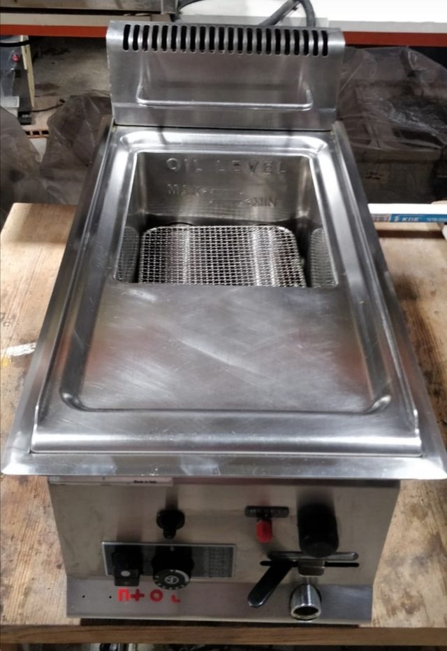 ARMARIO FRIGORÍFICO Y MUCHO MÁS