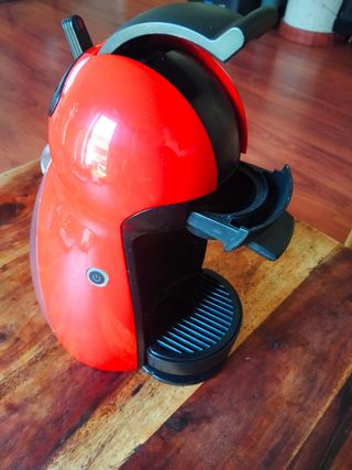 CAFETERA DOLCE GUSTO KRUPS PICCOLO XS de segunda mano por 15 EUR en Sant  Feliu de Llobregat en WALLAPOP