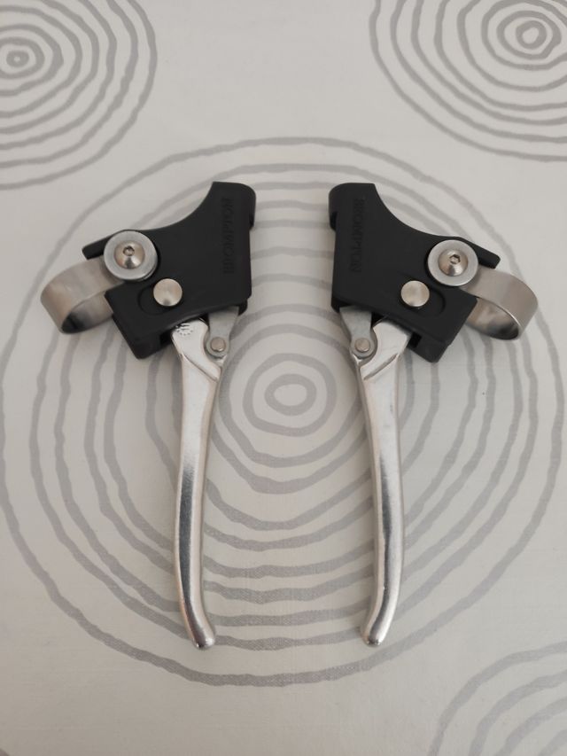 MANETAS DE FRENO BROMPTON