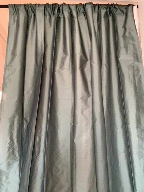 Cortina HABITAT sin estrenar color verde botella