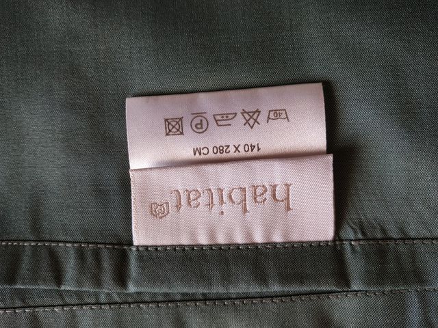 Cortina HABITAT sin estrenar color verde botella