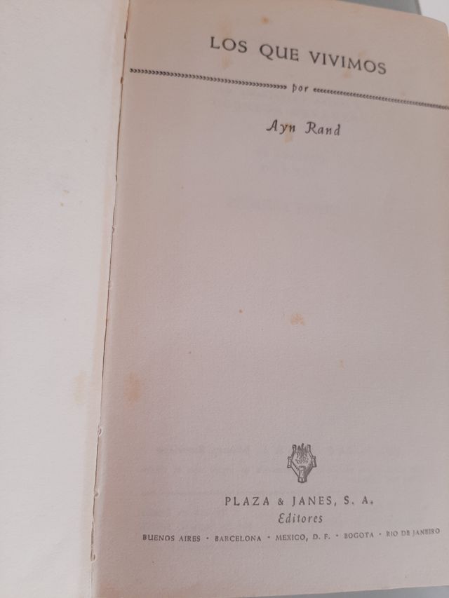 Libro, Los que vivimos