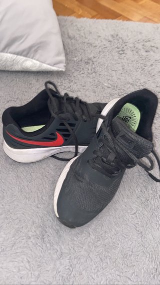 Zapatillas Nike 37.5 de segunda mano por 10 EUR en Soria en WALLAPOP