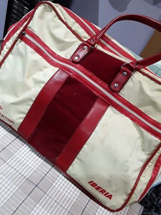 Antigua maleta de Iberia, de segunda mano por 40 EUR en Badalona en WALLAPOP