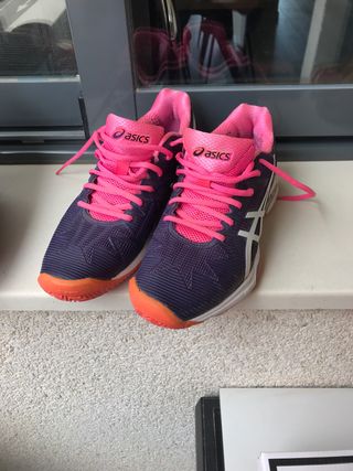 Zapatillas padel asics gel solución speed 3 de segunda mano por 25 EUR en  Alicante en WALLAPOP