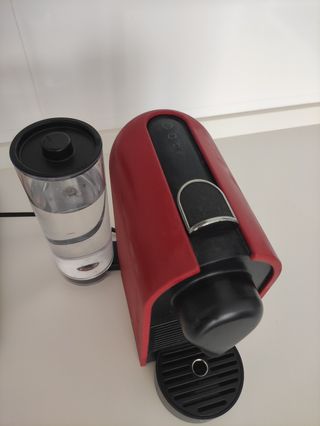Cafetera Nespresso de segunda mano en Pamplona en WALLAPOP