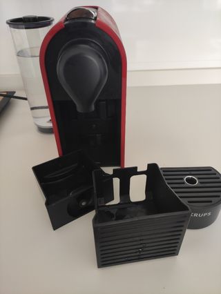 Cómo limpiar tu cafetera Nespresso| NESPRESSO®
