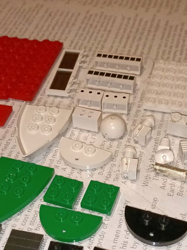 Tente. Lote de 90 piezas variadas.