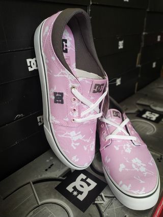 Zapatillas DC Talla 43 \\/ Precio OUTLET -50% de segunda mano por 29 EUR en  Burgos en WALLAPOP
